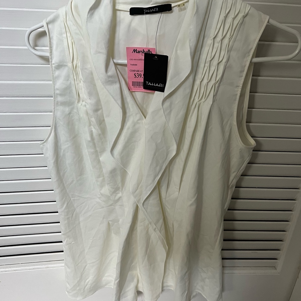 Tahari Sleeveless Top NWT
